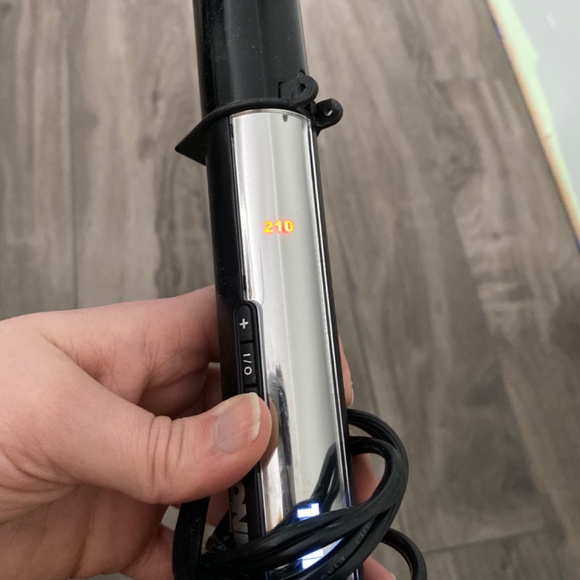 BaByliss Curling Iron - Picture 8 of 8